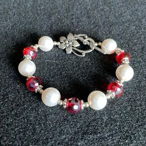 Swarovski & Shell Pearl Bracelet